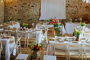 Qui peut me recommander une salle de mariage incontournable à Bordeaux ou bien dans les environs mais facilement accessible ? Ce que je cherche surtout c'est un endroit exceptionnel, avec un bel espace vert bien entretenu et une salle de repas authentique. J'attend vos expériences !