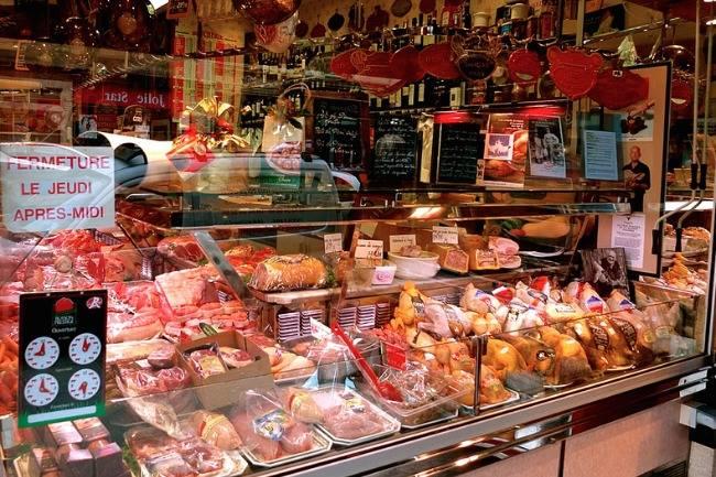 Qui connaît LE meilleur boucher de Grenoble ? Un boucher qui conseille bien, ne vend pas plus qu'il ne faut et bien sûr qui vend de la viande très tendre !