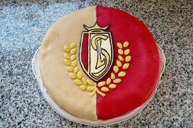 Qui connaît LE meilleur pâtissier de Liège qui serait capable de faire un gâteau dans ce style pour l'anniversaire de mon mari ?