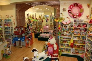 Qui connaît un beau magasin de jouets pour enfants qui change un peu des grandes chaînes habituelles ?