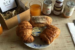 Qui connaît un bon petit-déjeuner à se faire livrer à domicile à Lyon ?