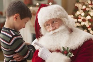 Qui connaît un endroit où l'on peut faire de belles photos pour les enfants avec un BEAU père Noël ? Celui du centre Bourse n'y sera plus :-(