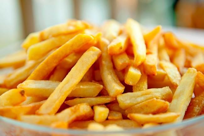 Je suis à la recherche du meilleur endroit à Marseille pour manger des frites à l'ancienne, bien croustillantes. Vous avez une bonne adresse ? C'est pour ce WE...