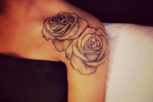 Qui connaît un bon tatoueur professionnel dans Nice capable de réaliser des dessins très réalistes, comme dans mon cas 4 roses sur le bras ?