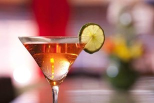 Qui connaît LE meilleur bar à cocktail de Rennes pour un mini-enterrement de vie de jeune fille ?