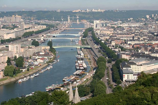 Qui connaît un endroit pour se garer gratuitement dans Rouen rive droite ?