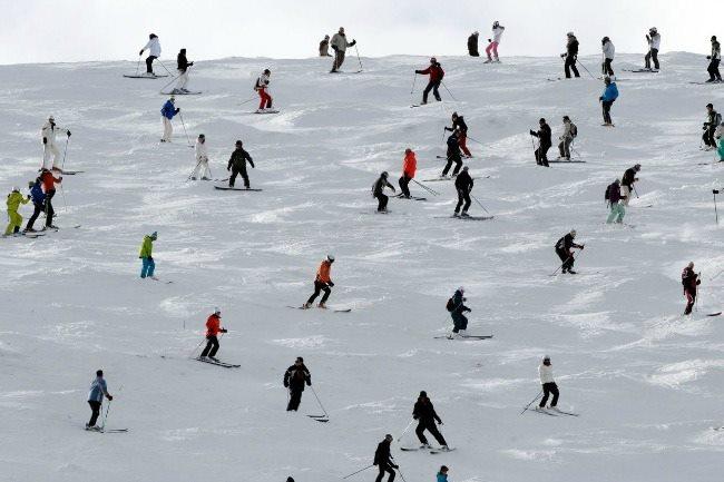 Qui connaît une station de ski pour aller respirer l'air vivifiant de la montagne et se dépenser entre filles ? J'en cherche une à taille "humaine" et à proximité de Strasbourg. Merci pour vos témoignages !