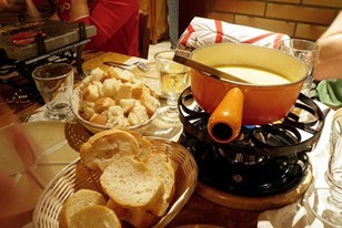 Qui connaît LE meilleur restaurant où se réchauffer avec une fondue savoyarde ?